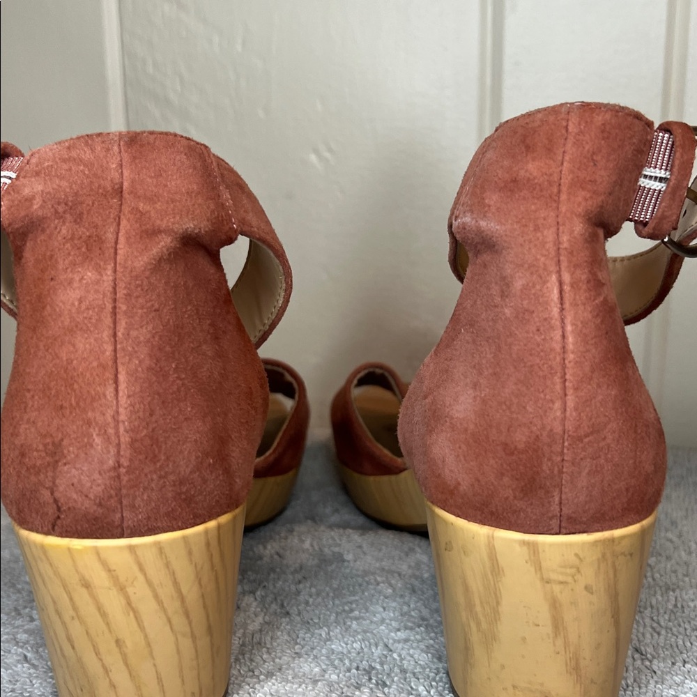 Dr Scholl’s Flora Clog Sandal - Picture 4 of 8